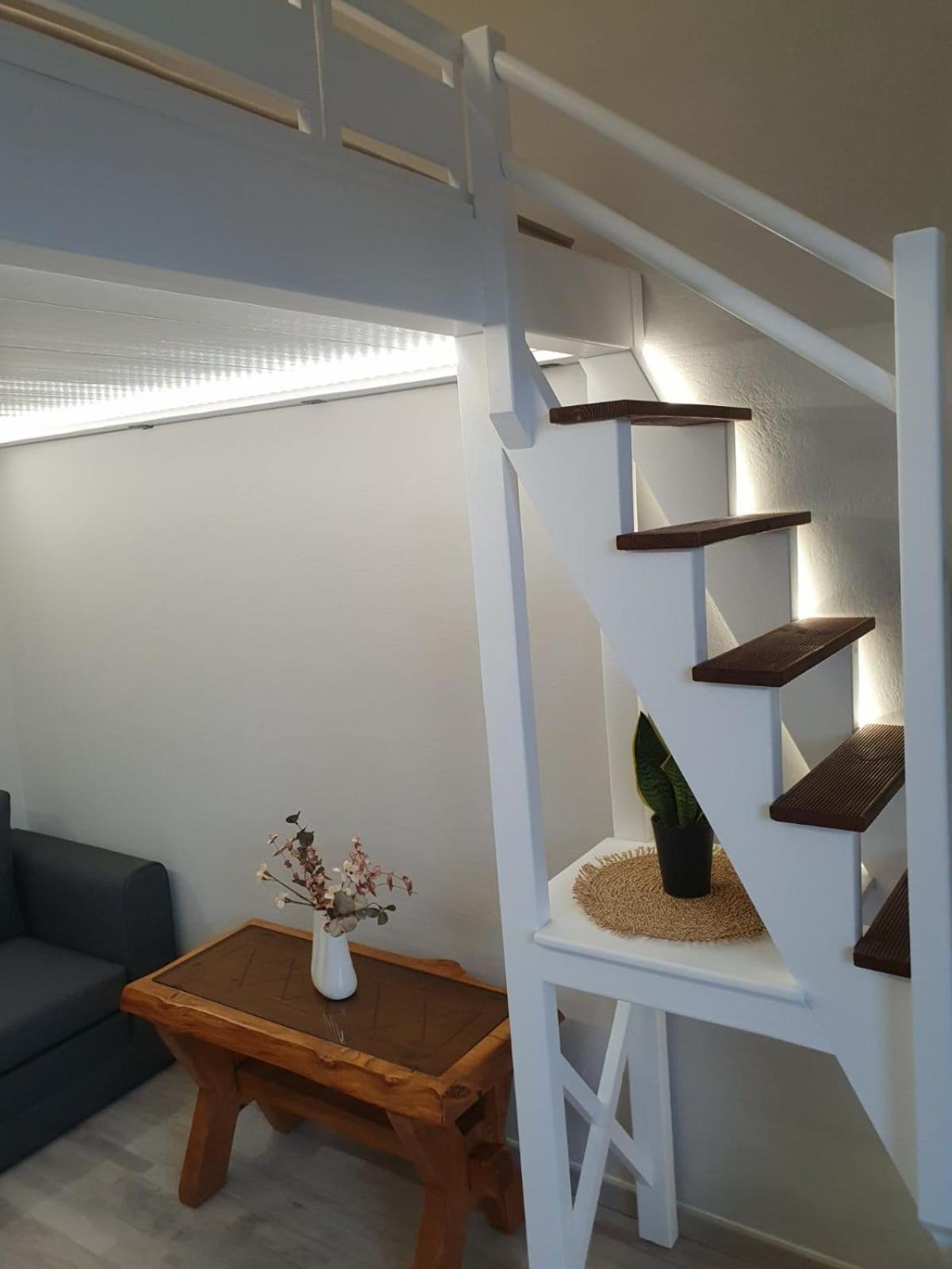 F K Apartments Artemida  Bagian luar foto