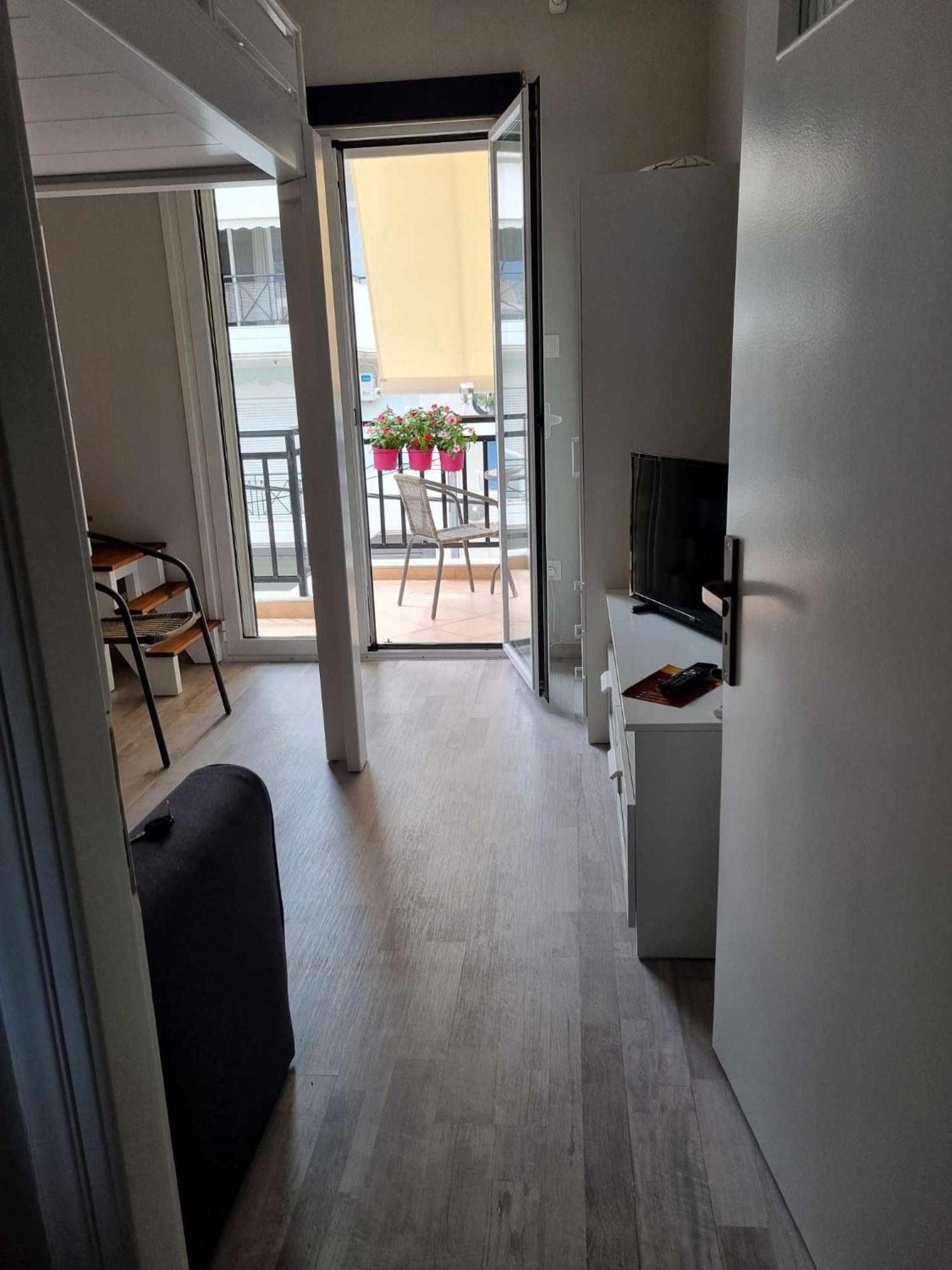 F K Apartments Artemida  Bagian luar foto